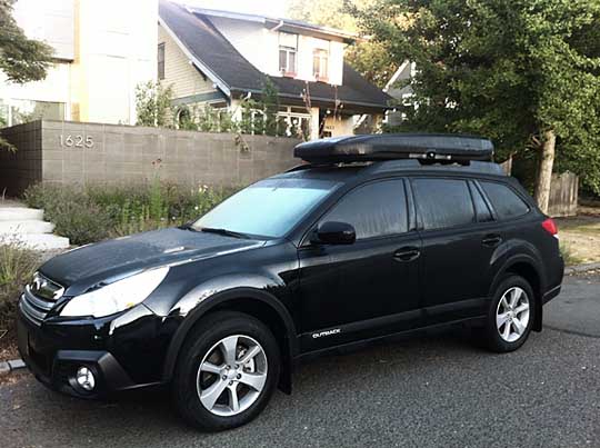 2013 outback 3.6r, with wheel arch molding and roof cargo carrier