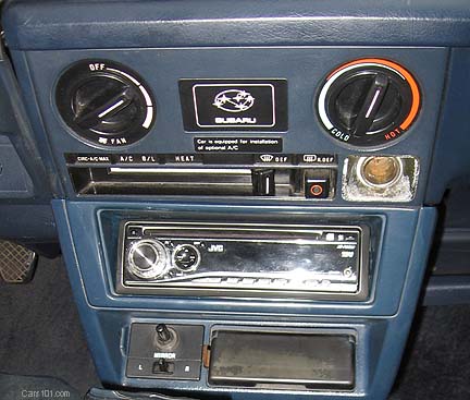 center console and heatercontrol, 1983 Subaru GL