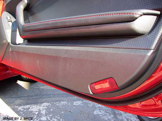 subaru BRZ Premium door have reflectors