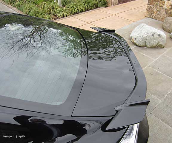 rear spoiler close-up photo, 2013 subaru brz limited