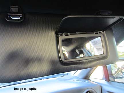 brz premium model sunvisor mirror, not illuminated