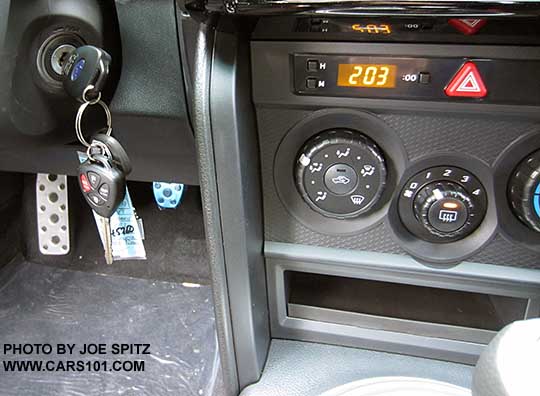 2017 Subaru BRZ Premium black console side trim, manual heater/ac controls, ignition keys,