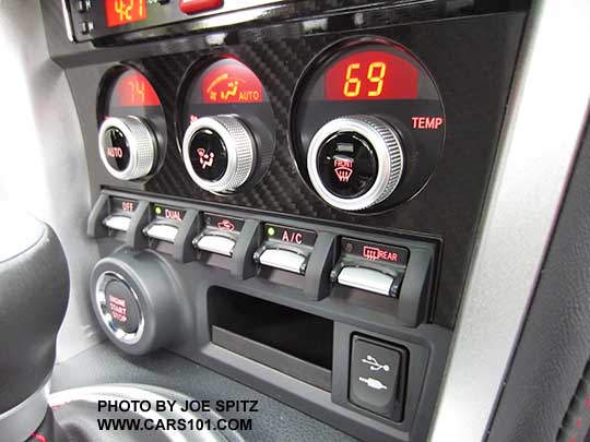 2017 Subaru BRZ Limited center console with dual zone climate control with silver knurled knob, gloss black surround