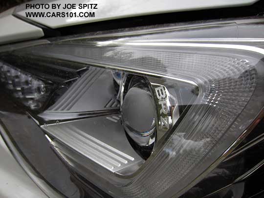 2017 Subaru BRZ front LED headlight. LED high and low beam with auto height adjustment