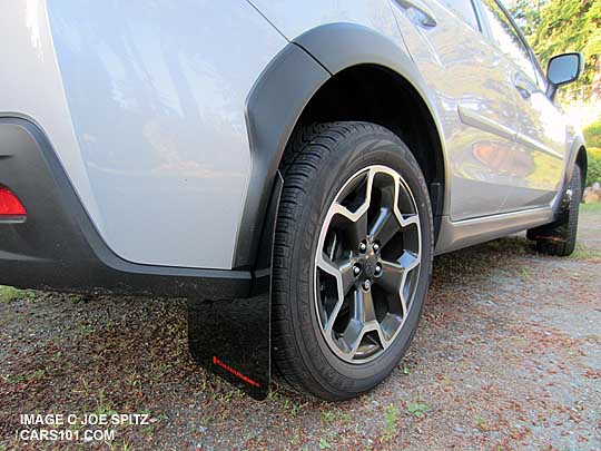 subaru crosstrek with aftermarket rally armor mud flaps with red logo