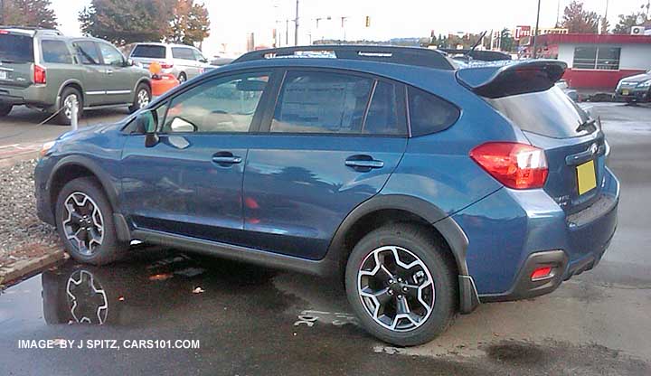 marine blue pearl subaru crosstrek