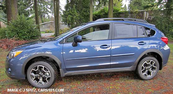 2013 subaru crosstrek, marine blue pearl, optional bodyside moldings