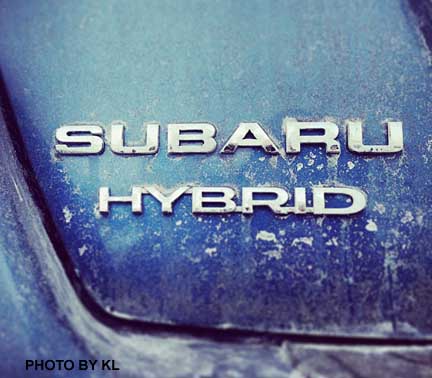 2014 quartz blue subaru crosstrek hybrid logo