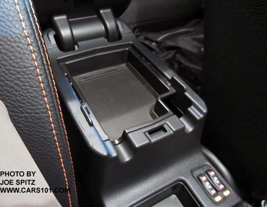 2016 Subaru Crosstrek optional center console tray