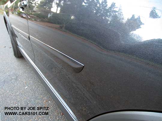 2016 Subaru Crosstrek optional body side moldings, Dark gray car shown
