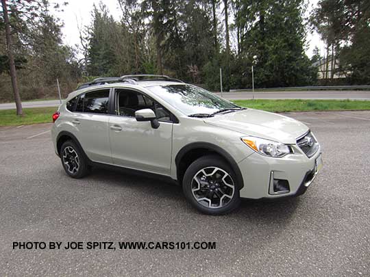 Desert Khaki 2017 Subaru Crosstrek