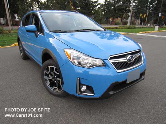 front view 2017 Crosstrek Premium Hyperblue color.