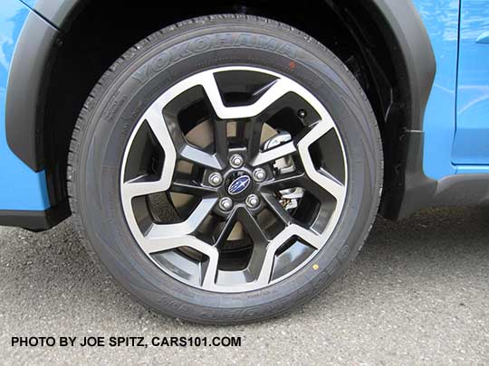 2017 Subaru Crosstrek 17" alloy wheel, machined silver and black