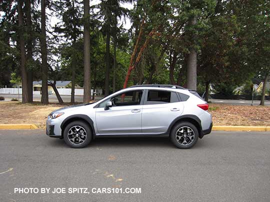 2018 ice silver Subaru Crosstrek Premium side view