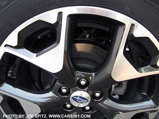 closeup of the 2018 Subaru Crosstrek 2.0i and Premium machined black and silver 17" alloy wheel