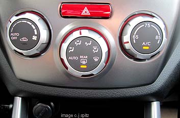 2011 Subaru Forester Limited model single zone climate control