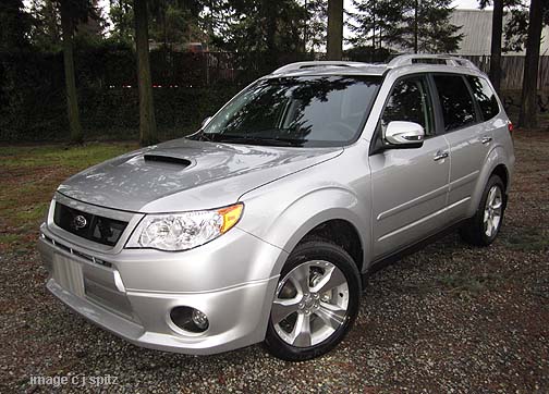 Forester XT with optional front underspoiler, sport grill, body side moldings