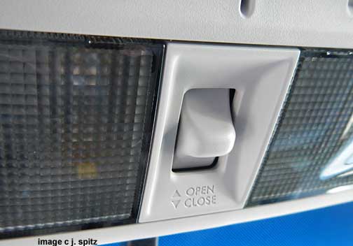 2012 subaru forester power moonroof button
