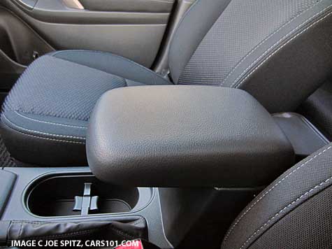 center armrest, adjustable on 2.5i Premium CVT and higer models