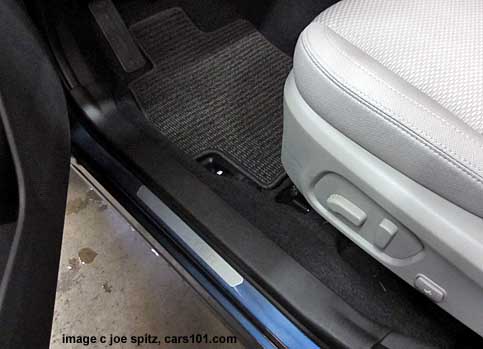 optional front door sill plates on the 2014 forester