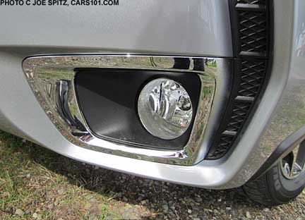 forester 2.0XT fog lights with chrome surround