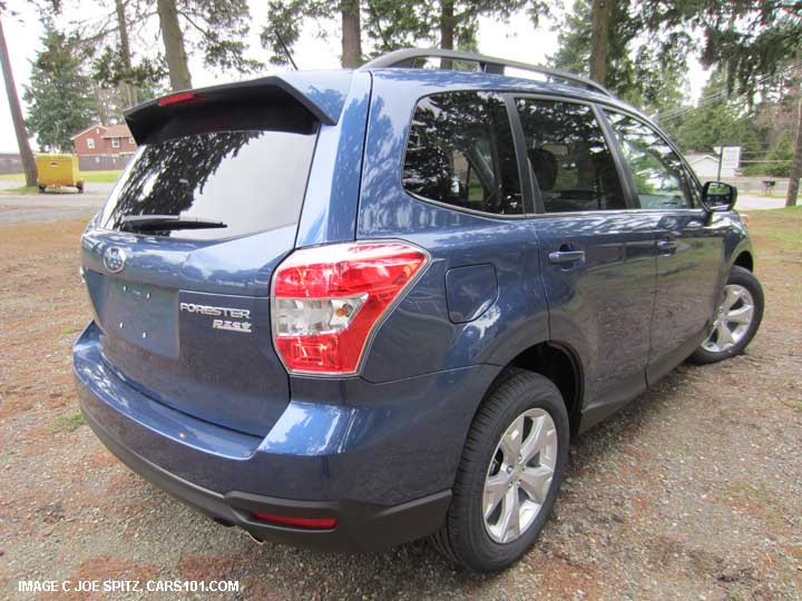 rear view subaru 2014 forester 2.5x limited with standard rear spoiler