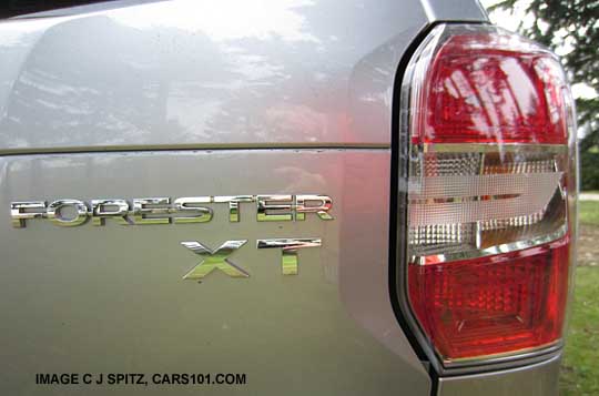 2014 forester xt tail light