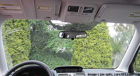 forester does not have an upper windshield tint band