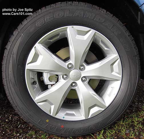 2015 17" alloy wheel- optional on 2.5i, standard on Premium and Limited