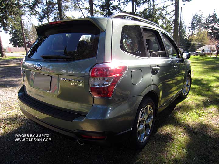 rear view 2015 subatu forester touring