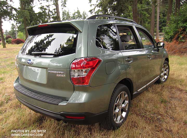 2015 Subaru Forester 2.5 Touring, jasmine green color