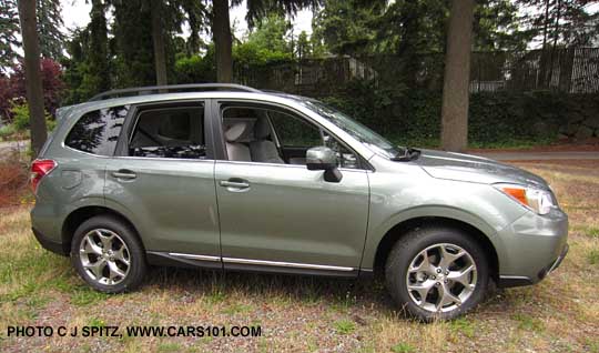 2015 Subaru Forester 2.5 Touring, jasmine green color