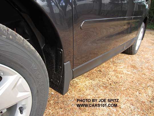 2016 Forester optional body side moldings, dark gray shown