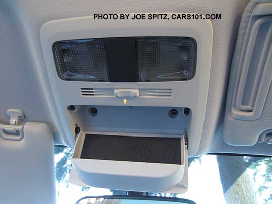 2016 Subaru Forester 2.5i overhead console with map light, sunglass holder.