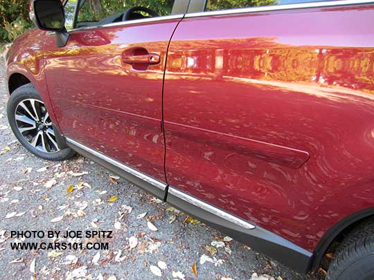 2018 and 2017 Subaru Forester optional body side moldings, body colored, venetian red car shown