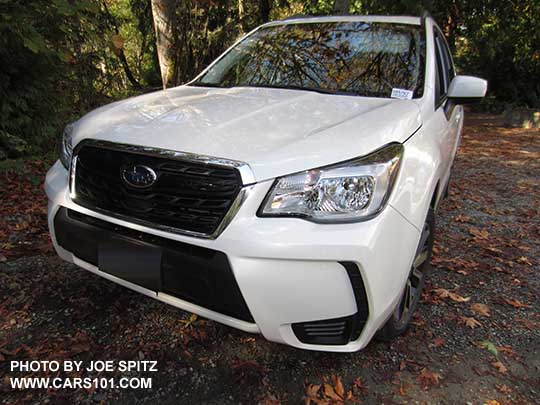 front view 2018 and 2017 Subaru Forester 2.0XT Premium, crystal white color