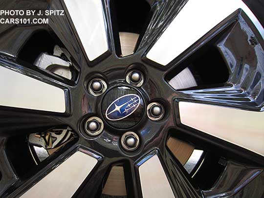 closeup of the center cap on the 2017 Forester 2.5i Premium and Limited 17" alloy wheel.