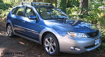 blue Outback Sport, standard silver accent trim