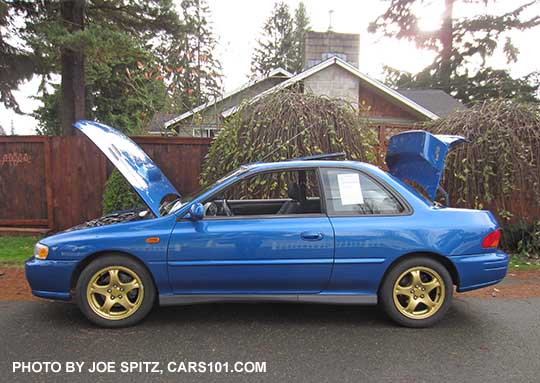 side view 1998 Subaru Impreza 2.5RS 2 door with open hood and trunk. Photo dated Nov 2016