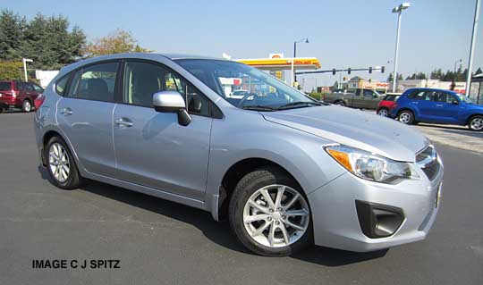 2013 subaru premium 5 door, ice silver