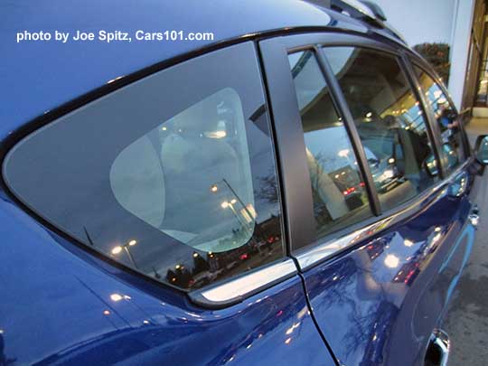2017 Impreza Limited 5 door has silver lower window trim