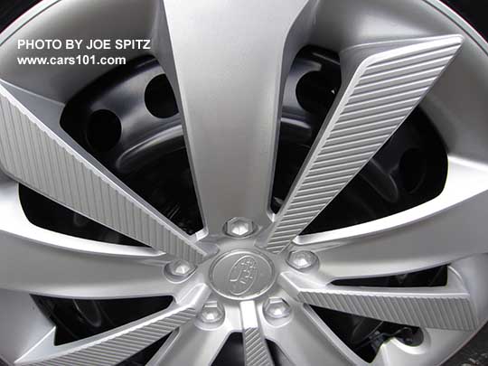 closeup of the 2017 Subaru Impreza 2.0i base model 16" steel wheel with plastic full wheel cover
