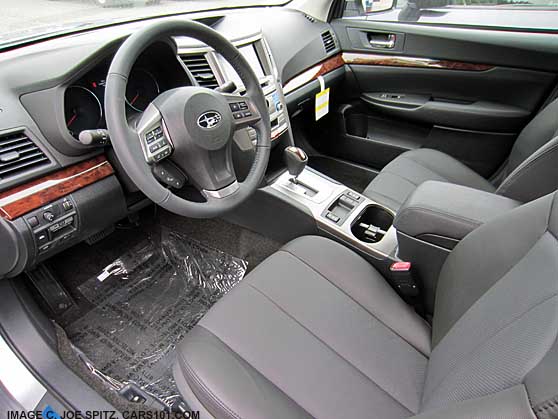 2013 legacy limited sedan with gray interior with off-black leather