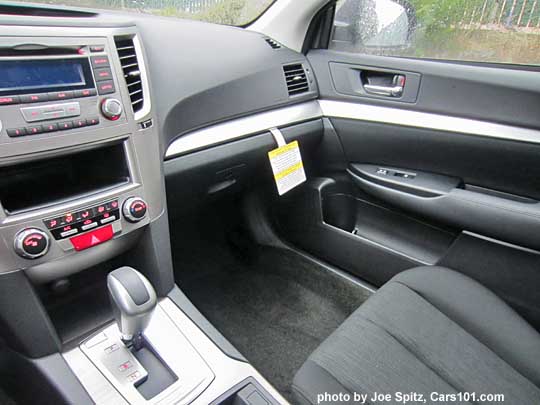 2013 subaru legacy 2.5i off-black (dark gray) cloth with silver dash trim