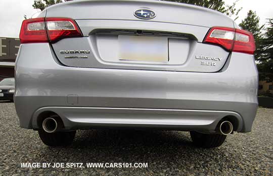 2015 Subaru Legacy 3.6R has dual exhaust tips