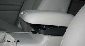 Subaru legacy Outback optional pop-up armrest up