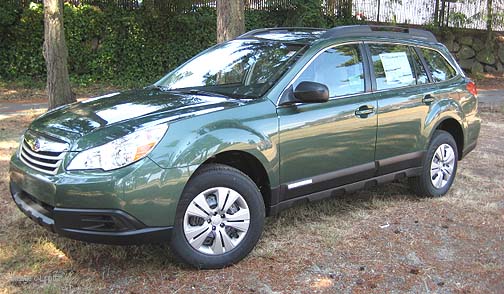 2.5i Outback, cypress green shown