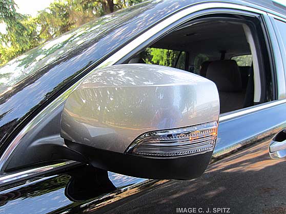 special appearance package silver mirror with turn signal