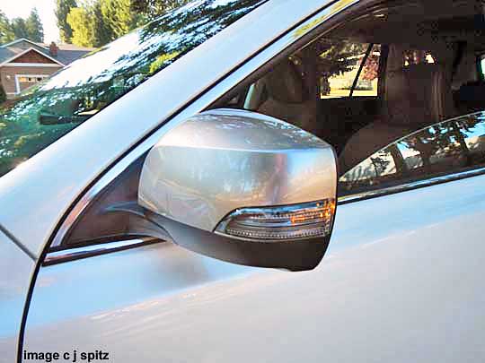 silver mirror on a satin white pearl 2013 subaru outback limited special appearance package