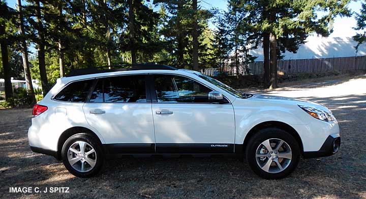 2013 outback special appearance package, white